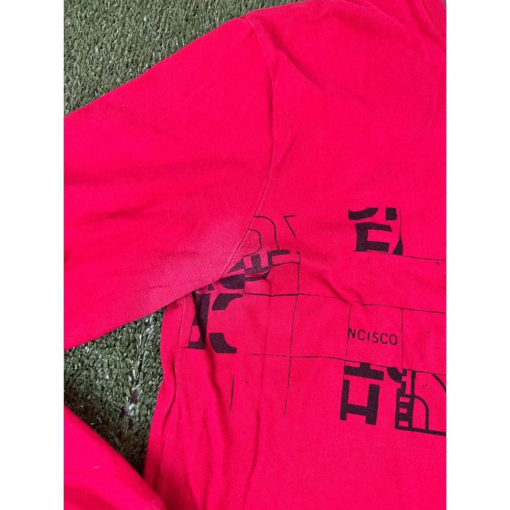 The North Face Mens Red Graphic Long Sleeve Tee Shirt Large Standard‎ Fit